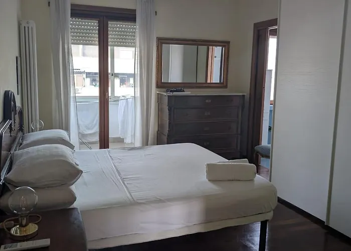 Apartment Appia Nuova Lucrezia